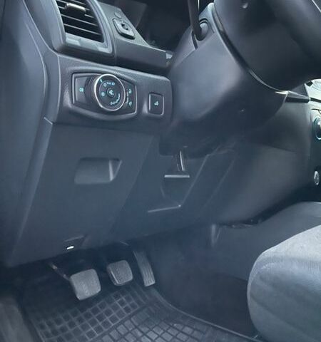 Білий Форд Рейнджер, об'ємом двигуна 2 л та пробігом 149 тис. км за 27000 $, фото 9 на Automoto.ua