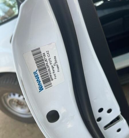 Білий Форд Рейнджер, об'ємом двигуна 2 л та пробігом 149 тис. км за 27000 $, фото 4 на Automoto.ua