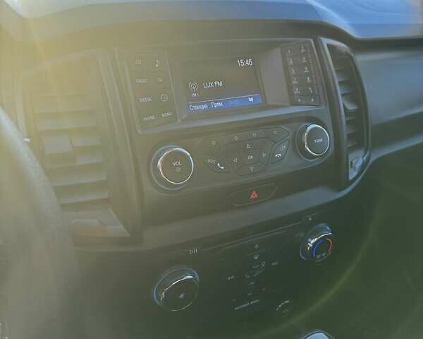 Білий Форд Рейнджер, об'ємом двигуна 2 л та пробігом 217 тис. км за 23000 $, фото 3 на Automoto.ua