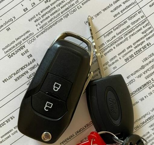 Білий Форд Рейнджер, об'ємом двигуна 2 л та пробігом 149 тис. км за 27000 $, фото 2 на Automoto.ua