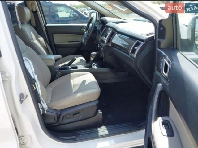 Білий Форд Рейнджер, об'ємом двигуна 2.3 л та пробігом 54 тис. км за 26000 $, фото 4 на Automoto.ua