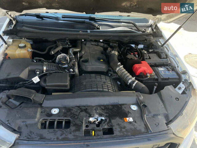 Белый Форд Рейнджер, объемом двигателя 2 л и пробегом 135 тыс. км за 23900 $, фото 8 на Automoto.ua