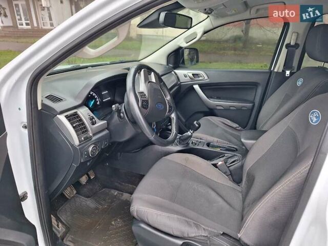 Білий Форд Рейнджер, об'ємом двигуна 2 л та пробігом 225 тис. км за 26500 $, фото 5 на Automoto.ua