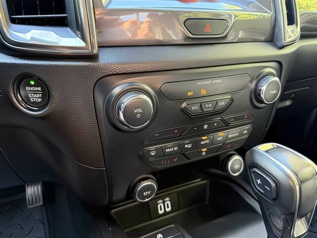 Белый Форд Рейнджер, объемом двигателя 2.3 л и пробегом 47 тыс. км за 12000 $, фото 11 на Automoto.ua