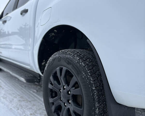 Белый Форд Рейнджер, объемом двигателя 2 л и пробегом 242 тыс. км за 27500 $, фото 3 на Automoto.ua