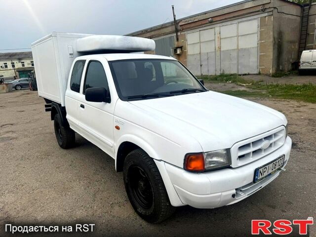 Белый Форд Рейнджер, объемом двигателя 2.5 л и пробегом 244 тыс. км за 4500 $, фото 3 на Automoto.ua