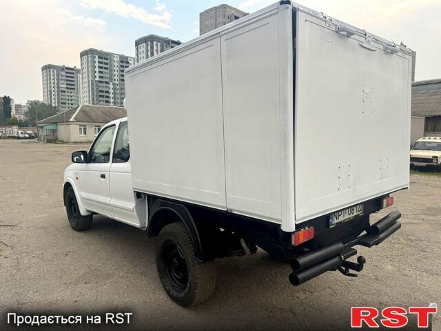 Белый Форд Рейнджер, объемом двигателя 2.5 л и пробегом 244 тыс. км за 4500 $, фото 1 на Automoto.ua