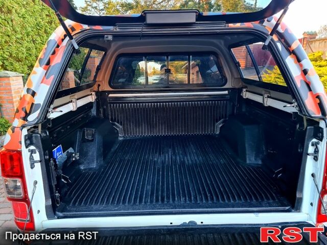 Білий Форд Рейнджер, об'ємом двигуна 3.2 л та пробігом 92 тис. км за 29500 $, фото 9 на Automoto.ua