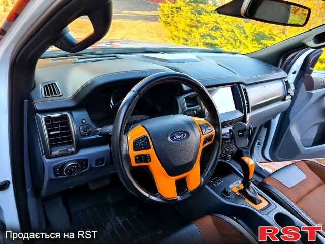 Білий Форд Рейнджер, об'ємом двигуна 3.2 л та пробігом 92 тис. км за 29500 $, фото 6 на Automoto.ua