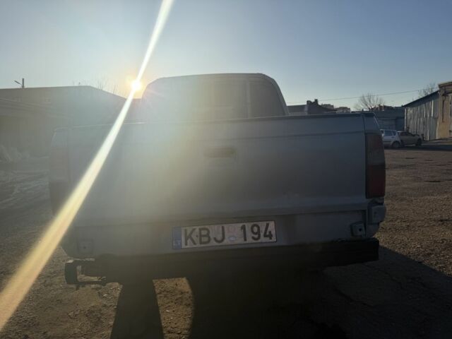 Бежевый Форд Рейнджер, объемом двигателя 2.5 л и пробегом 226 тыс. км за 4000 $, фото 4 на Automoto.ua