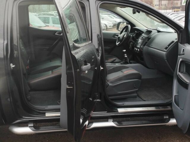 Черный Форд Рейнджер, объемом двигателя 3.2 л и пробегом 174 тыс. км за 17000 $, фото 9 на Automoto.ua