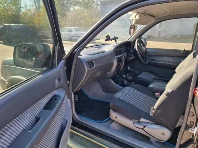 Черный Форд Рейнджер, объемом двигателя 2.5 л и пробегом 182 тыс. км за 4000 $, фото 4 на Automoto.ua