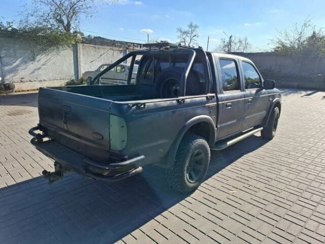 Черный Форд Рейнджер, объемом двигателя 2.5 л и пробегом 182 тыс. км за 4000 $, фото 2 на Automoto.ua