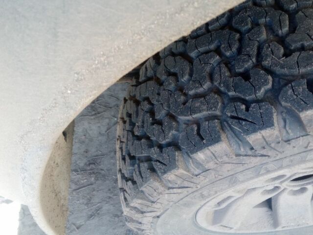 Чорний Форд Рейнджер, об'ємом двигуна 2 л та пробігом 300 тис. км за 3000 $, фото 2 на Automoto.ua