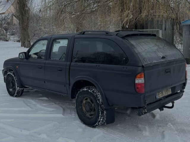 Черный Форд Рейнджер, объемом двигателя 2.5 л и пробегом 230 тыс. км за 4200 $, фото 2 на Automoto.ua