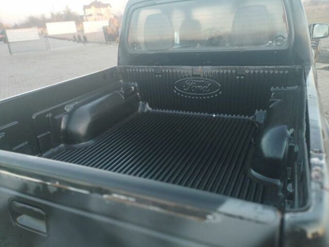 Чорний Форд Рейнджер, об'ємом двигуна 0 л та пробігом 190 тис. км за 4700 $, фото 4 на Automoto.ua