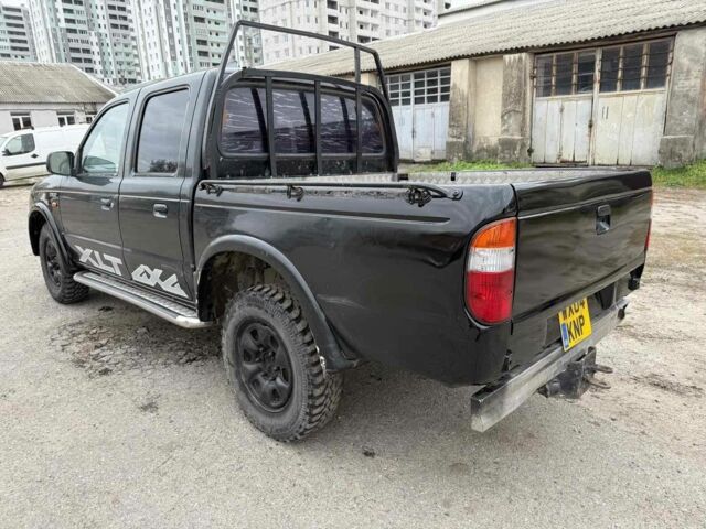 Чорний Форд Рейнджер, об'ємом двигуна 2.5 л та пробігом 180 тис. км за 3800 $, фото 2 на Automoto.ua