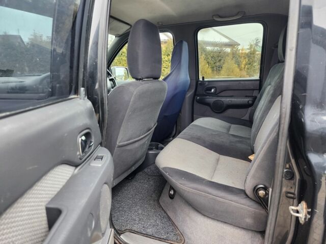 Черный Форд Рейнджер, объемом двигателя 2.5 л и пробегом 191 тыс. км за 6341 $, фото 18 на Automoto.ua