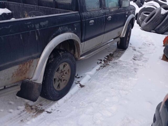 Черный Форд Рейнджер, объемом двигателя 2.5 л и пробегом 300 тыс. км за 4746 $, фото 2 на Automoto.ua