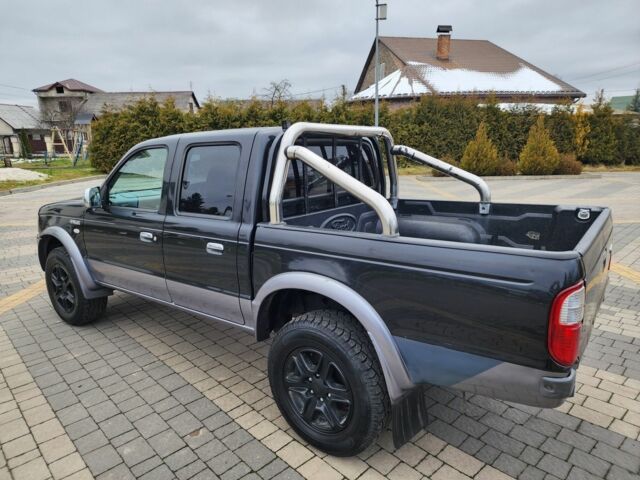 Черный Форд Рейнджер, объемом двигателя 2.5 л и пробегом 191 тыс. км за 6341 $, фото 7 на Automoto.ua