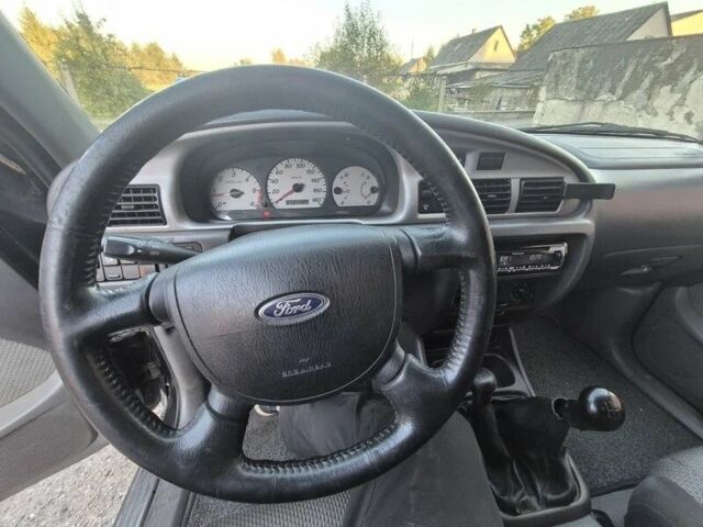 Чорний Форд Рейнджер, об'ємом двигуна 2.5 л та пробігом 253 тис. км за 2700 $, фото 10 на Automoto.ua