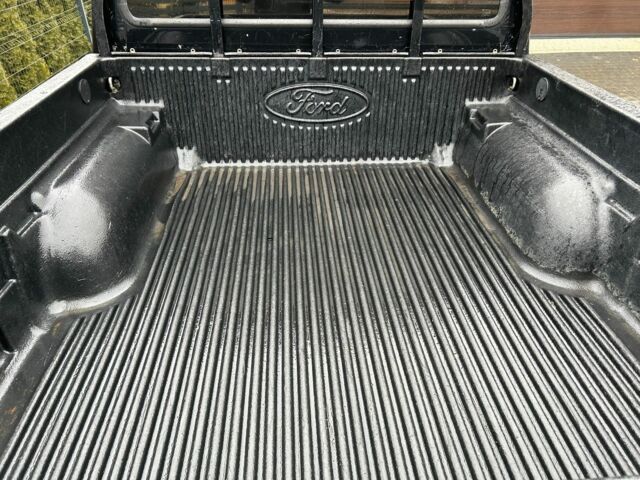 Черный Форд Рейнджер, объемом двигателя 2.5 л и пробегом 109 тыс. км за 2222 $, фото 6 на Automoto.ua