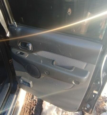 Черный Форд Рейнджер, объемом двигателя 2.5 л и пробегом 398 тыс. км за 7200 $, фото 10 на Automoto.ua