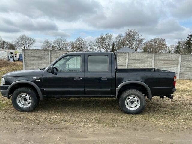 Черный Форд Рейнджер, объемом двигателя 2.5 л и пробегом 197 тыс. км за 2800 $, фото 4 на Automoto.ua