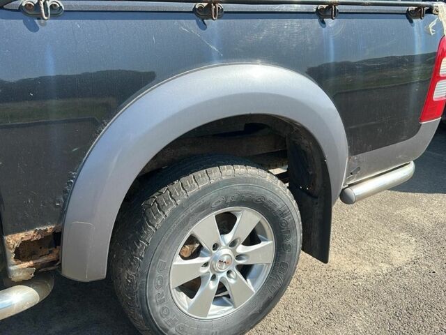 Чорний Форд Рейнджер, об'ємом двигуна 2 л та пробігом 189 тис. км за 4500 $, фото 5 на Automoto.ua