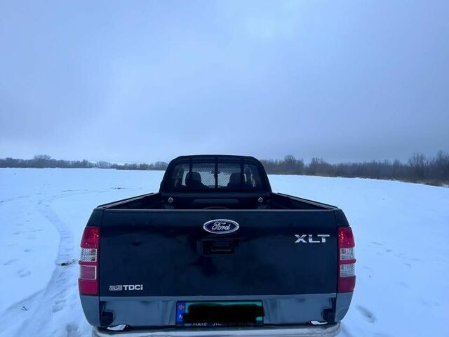 Черный Форд Рейнджер, объемом двигателя 2 л и пробегом 262 тыс. км за 7592 $, фото 7 на Automoto.ua