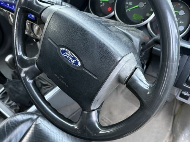 Чорний Форд Рейнджер, об'ємом двигуна 2.5 л та пробігом 260 тис. км за 6500 $, фото 10 на Automoto.ua