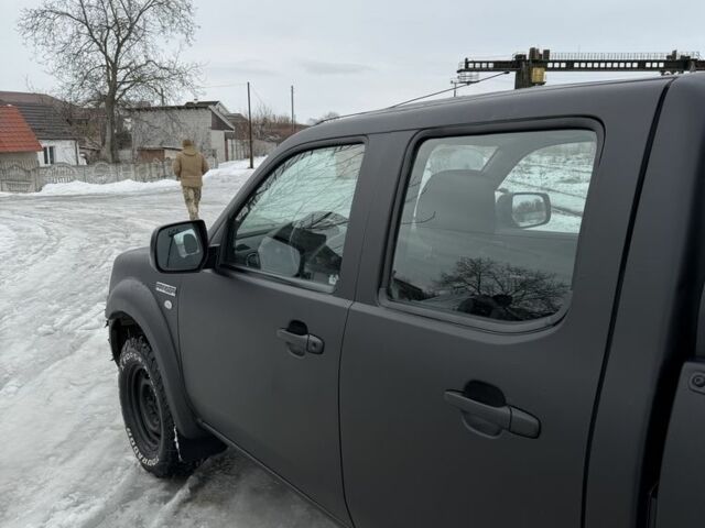 Черный Форд Рейнджер, объемом двигателя 2.5 л и пробегом 250 тыс. км за 4850 $, фото 3 на Automoto.ua