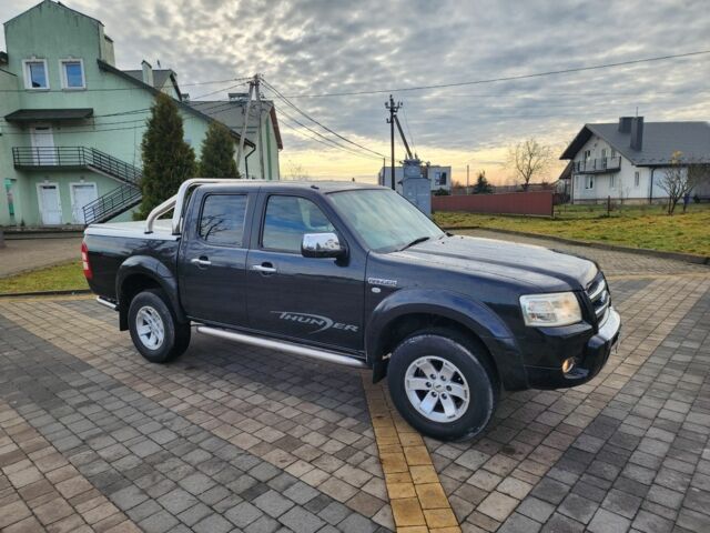 Черный Форд Рейнджер, объемом двигателя 2.5 л и пробегом 107 тыс. км за 7575 $, фото 2 на Automoto.ua