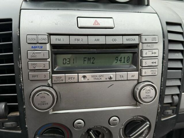 Черный Форд Рейнджер, объемом двигателя 3 л и пробегом 150 тыс. км за 4000 $, фото 4 на Automoto.ua