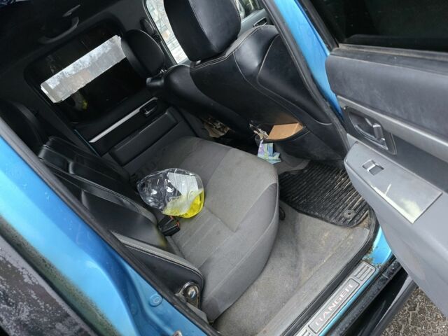 Чорний Форд Рейнджер, об'ємом двигуна 2 л та пробігом 160 тис. км за 5500 $, фото 8 на Automoto.ua