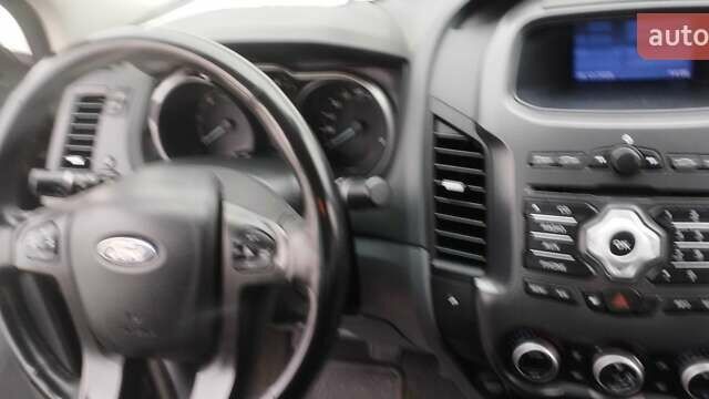 Чорний Форд Рейнджер, об'ємом двигуна 3.2 л та пробігом 174 тис. км за 17000 $, фото 16 на Automoto.ua