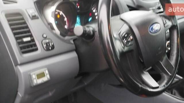 Чорний Форд Рейнджер, об'ємом двигуна 3.2 л та пробігом 174 тис. км за 17000 $, фото 12 на Automoto.ua