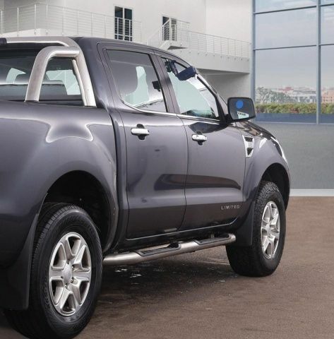 Чорний Форд Рейнджер, об'ємом двигуна 0 л та пробігом 136 тис. км за 8186 $, фото 7 на Automoto.ua