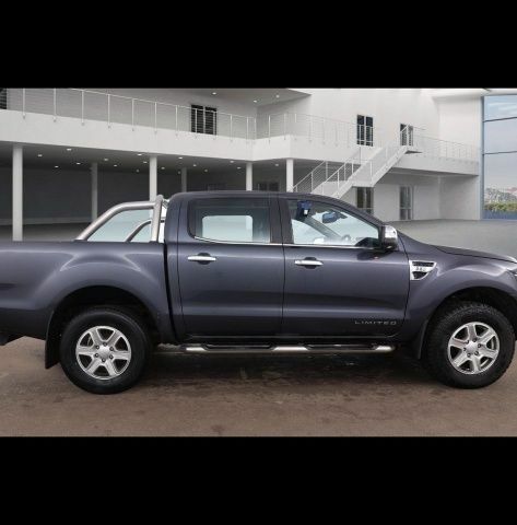 Чорний Форд Рейнджер, об'ємом двигуна 0 л та пробігом 136 тис. км за 8188 $, фото 6 на Automoto.ua