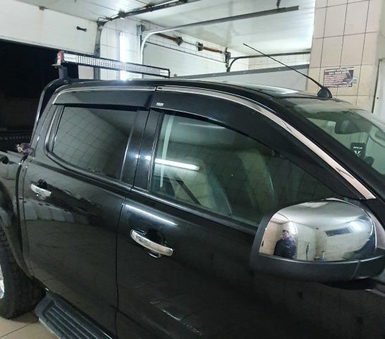 Чорний Форд Рейнджер, об'ємом двигуна 2.2 л та пробігом 201 тис. км за 19300 $, фото 13 на Automoto.ua