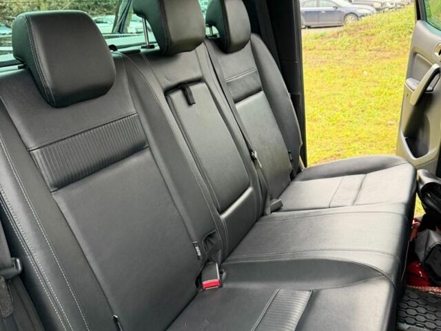 Чорний Форд Рейнджер, об'ємом двигуна 2 л та пробігом 233 тис. км за 20379 $, фото 6 на Automoto.ua