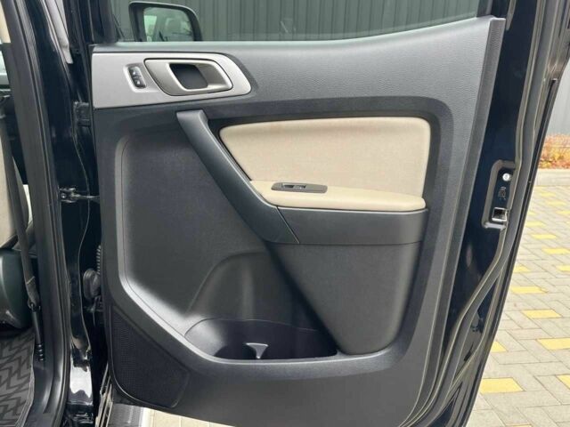 Черный Форд Рейнджер, объемом двигателя 2.26 л и пробегом 120 тыс. км за 24299 $, фото 6 на Automoto.ua