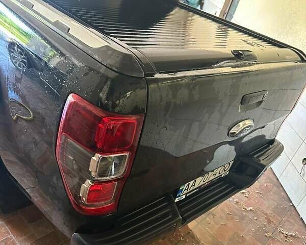 Чорний Форд Рейнджер, об'ємом двигуна 2 л та пробігом 243 тис. км за 18000 $, фото 2 на Automoto.ua