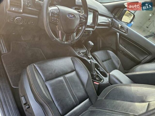 Чорний Форд Рейнджер, об'ємом двигуна 3.2 л та пробігом 227 тис. км за 31000 $, фото 12 на Automoto.ua