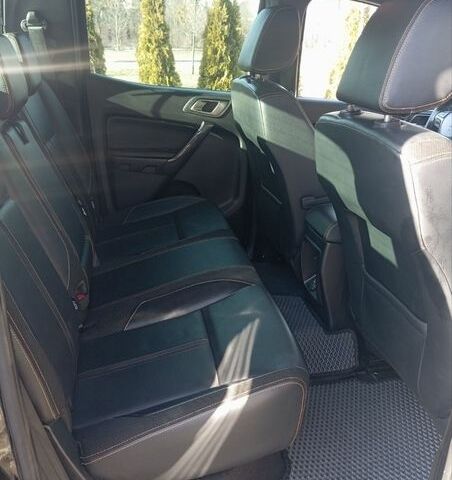 Черный Форд Рейнджер, объемом двигателя 2 л и пробегом 141 тыс. км за 28000 $, фото 18 на Automoto.ua