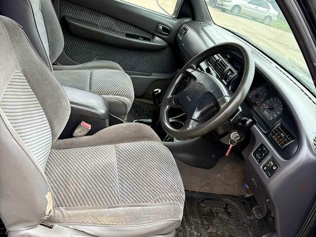 Черный Форд Рейнджер, объемом двигателя 2.5 л и пробегом 180 тыс. км за 3800 $, фото 6 на Automoto.ua