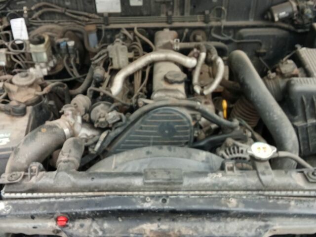 Черный Форд Рейнджер, объемом двигателя 2.5 л и пробегом 118 тыс. км за 5500 $, фото 7 на Automoto.ua