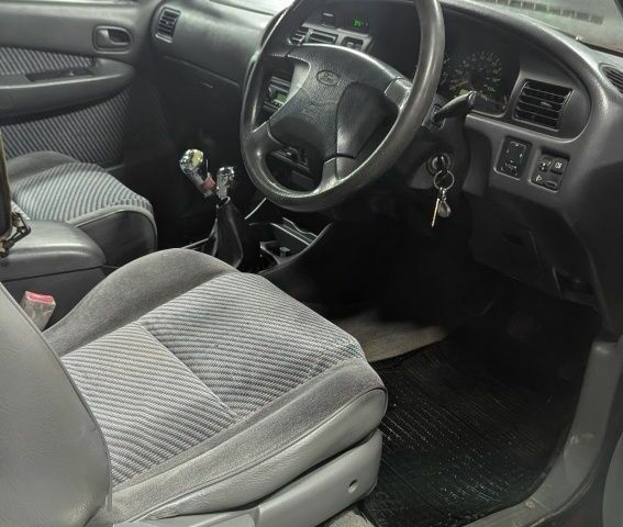 Червоний Форд Рейнджер, об'ємом двигуна 2.5 л та пробігом 140 тис. км за 4475 $, фото 4 на Automoto.ua