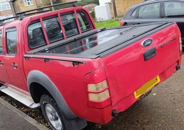 Красный Форд Рейнджер, объемом двигателя 2.5 л и пробегом 146 тыс. км за 5800 $, фото 2 на Automoto.ua