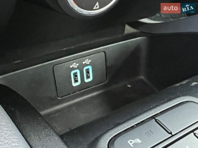 Червоний Форд Рейнджер, об'ємом двигуна 2.2 л та пробігом 97 тис. км за 25795 $, фото 40 на Automoto.ua